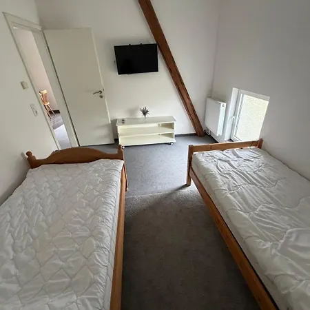 Monteurzimmer\ferienwohnung דירה באד גנדרסהיים